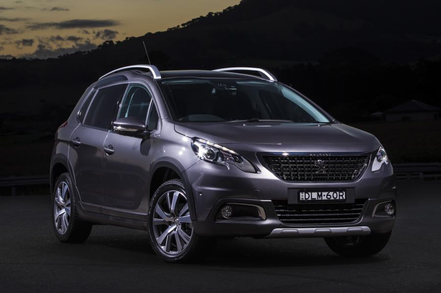  Peugeot 2008 2017 года  (AU) (фото 3 из 16)